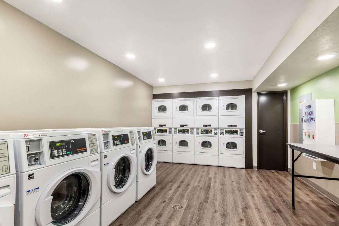 Woodspring Suites Indianapolis Airport South ภายนอก รูปภาพ